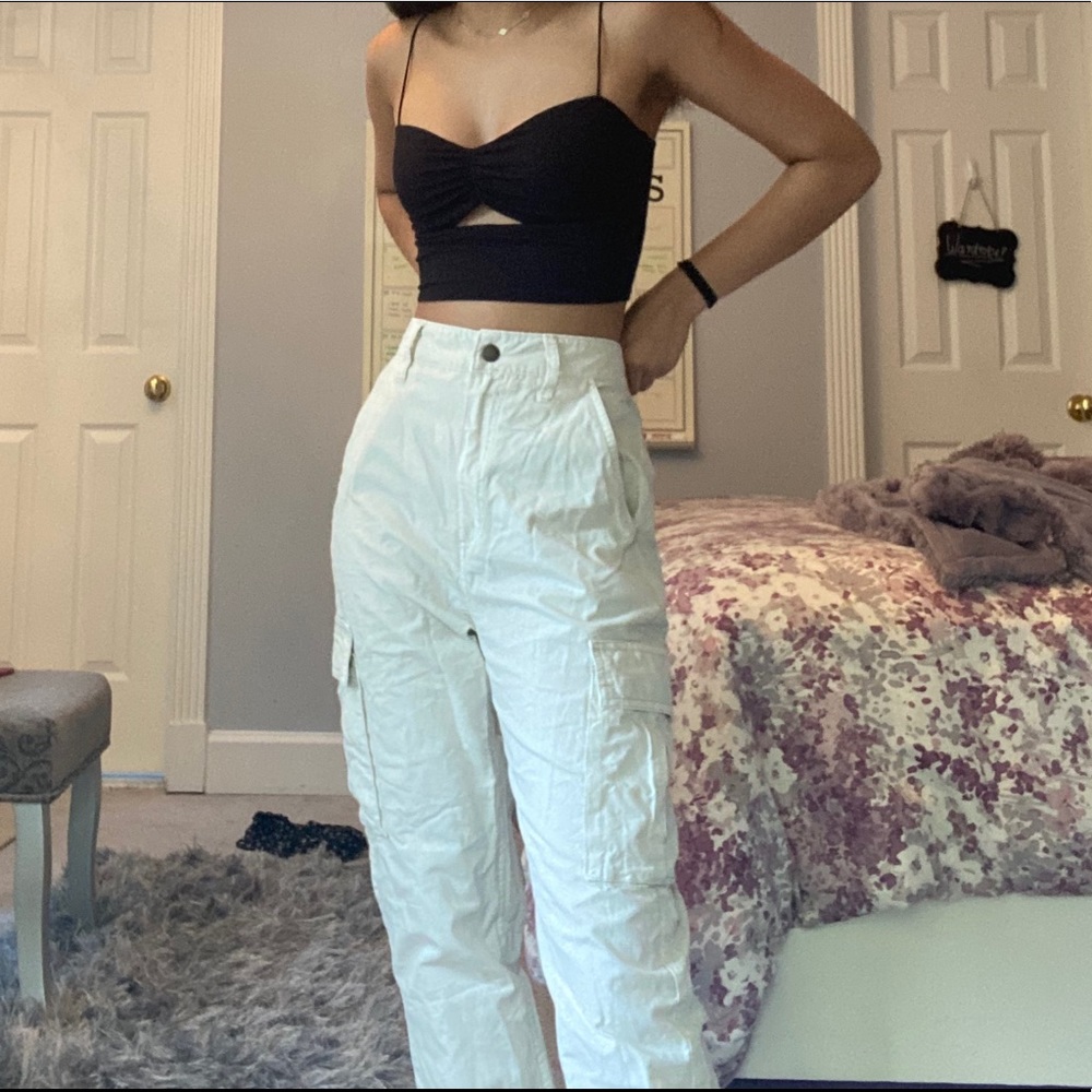 Brand new white Abercrombie cargo pants